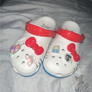 Hello Kitty Crocs